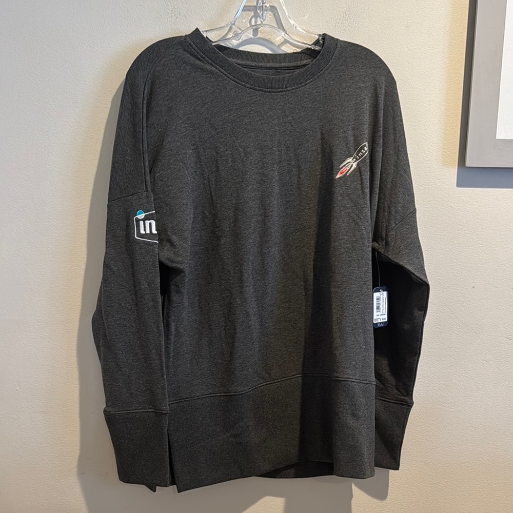NWT Men's Johnnie-O Golf Crew Pull Over‎ Sweater Gray Medium Embroidered